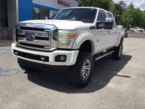 Used 2012 Ford F250 Lariat w/ Lariat Ultimate Pkg image 2