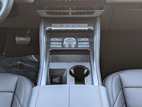 New 2025 Lincoln Nautilus Premier w/ Jet Appearance Package image 18