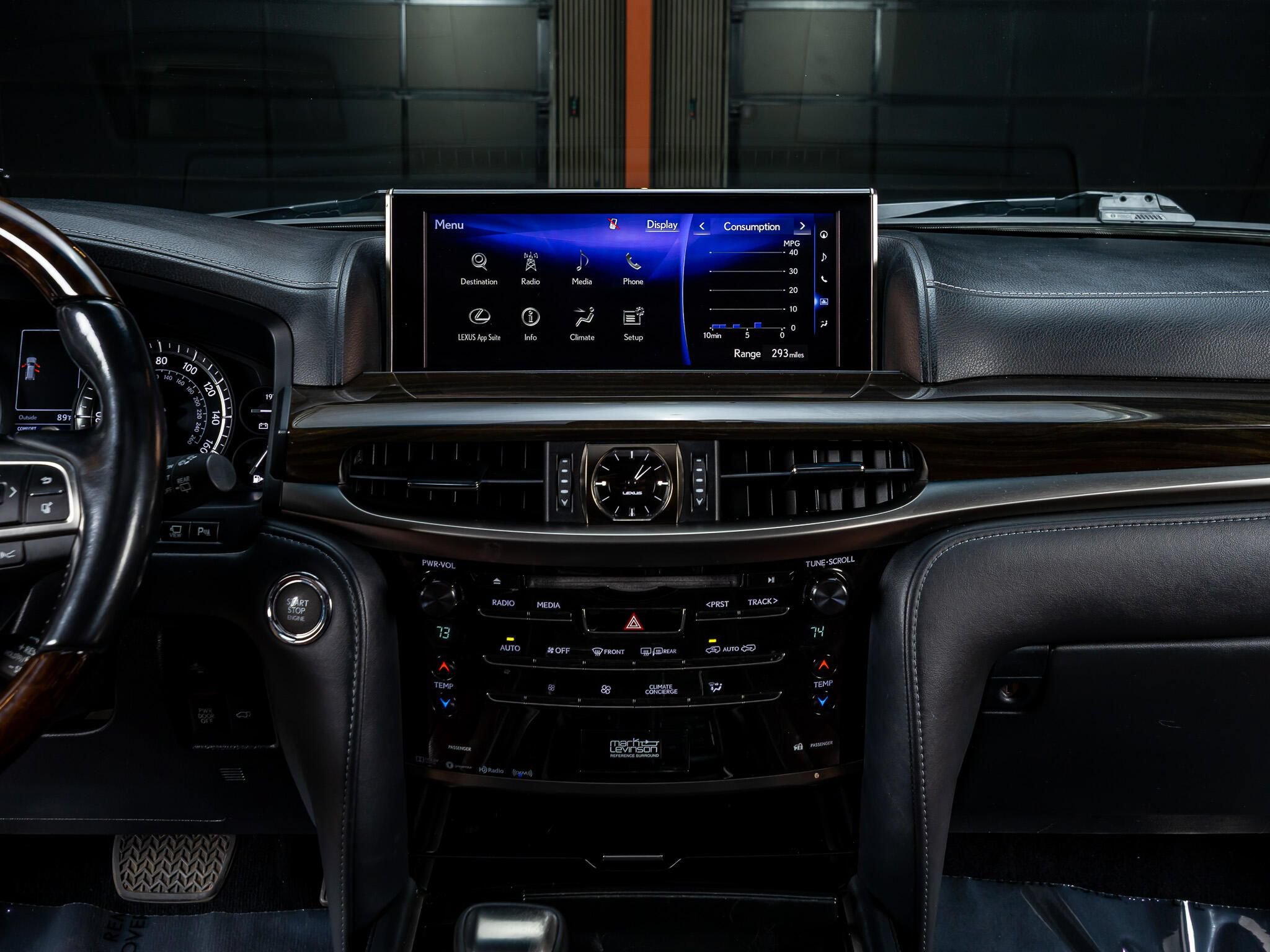 Used 2017 Lexus LX 570 4WD image 21