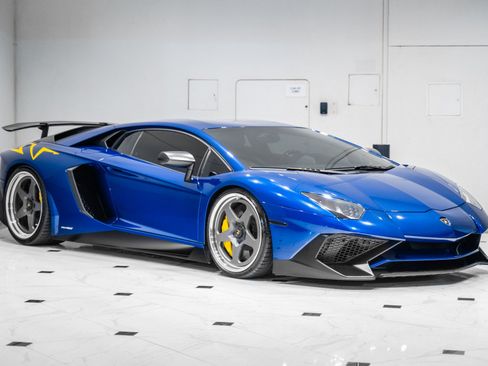 Used 2016 Lamborghini Aventador LP 750-4 Superveloce AWD/4WD image 3