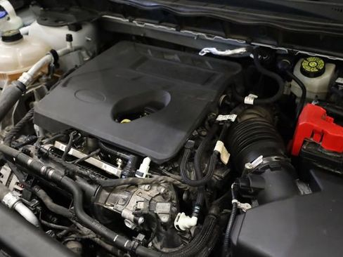 Used 2020 Ford Escape SE image 9