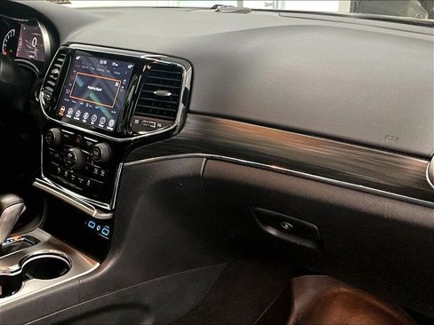 Used 2020 Jeep Grand Cherokee Limited w/ Luxury Group II AWD/4WD image 14
