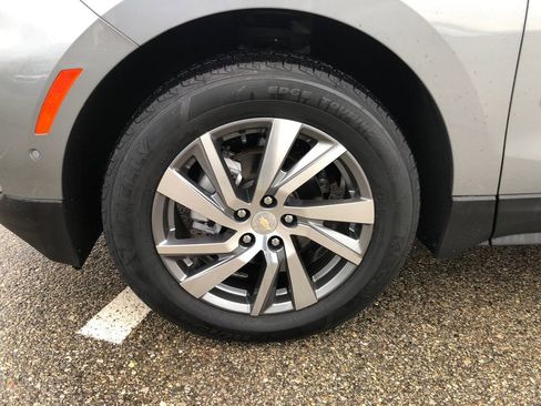 Used 2023 Chevrolet Equinox Premier image 15