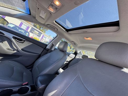 Used 2013 Hyundai Elantra Limited image 14