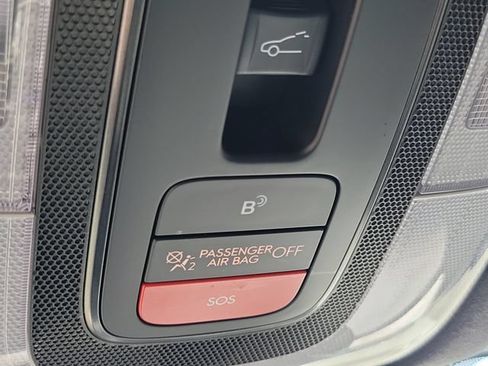 Used 2024 Hyundai Elantra Limited FWD image 19