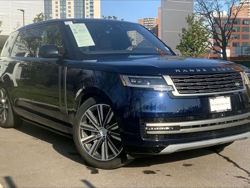 Used 2023 Land Rover Range Rover Long Wheelbase SE AWD/4WD image 7