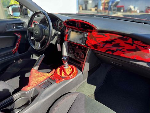 Used 2015 Scion FR-S image 11