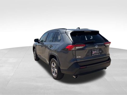 Used 2025 Toyota RAV4 XLE image 6