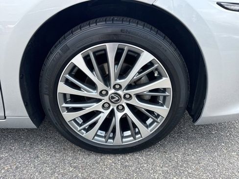Used 2019 Lexus ES 350 350 Luxury image 9