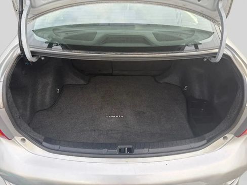 Used 2010 Toyota Corolla S FWD image 19