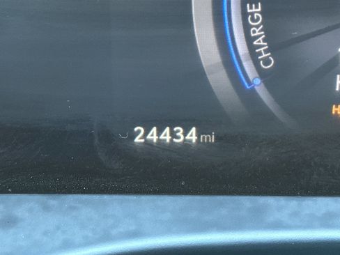 Used 2023 Lexus RZ 450e Premium image 30