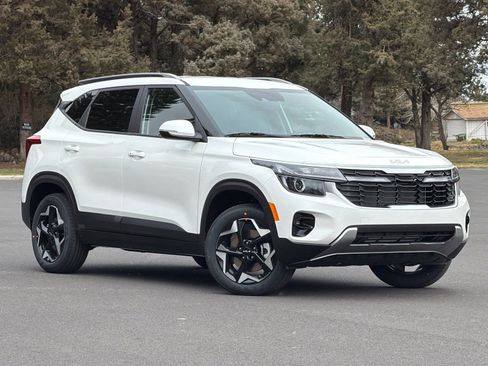 New 2026 Kia Seltos S image 2