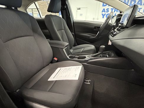 Used 2023 Toyota Corolla LE image 19