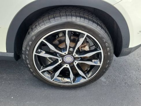 Used 2017 Mercedes-Benz GLA 250 image 8
