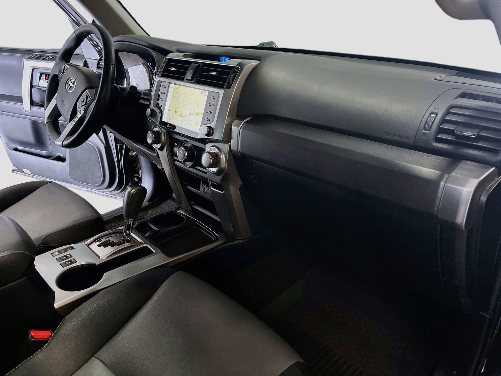 Used 2021 Toyota 4Runner SR5 Premium w/ Moonroof Package RWD image 29