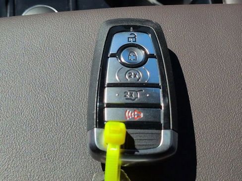 New 2026 Ford Explorer Platinum image 34