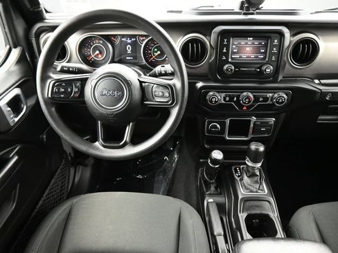 Used 2020 Jeep Wrangler Sport AWD/4WD image 4