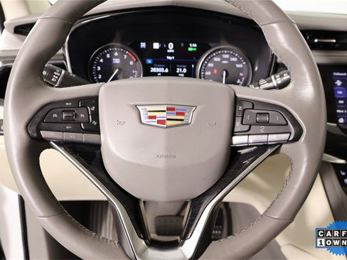 Used 2023 Cadillac XT6 Premium Luxury w/ Technology Package image 3