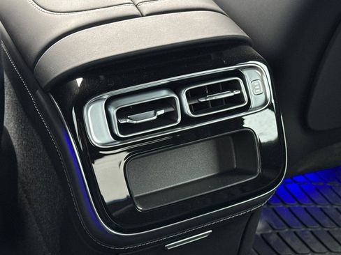 Used 2024 Mercedes-Benz S 580e 4MATIC Sedan image 15