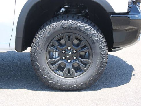 New 2026 Chevrolet Silverado 1500 ZR2 AWD/4WD image 12