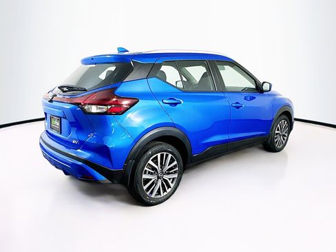 Used 2024 Nissan Kicks SV image 9