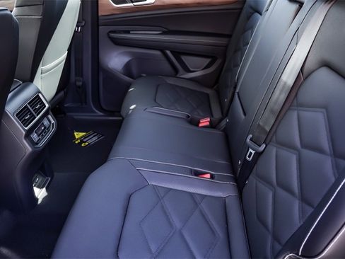 New 2026 Volkswagen Atlas SE image 22