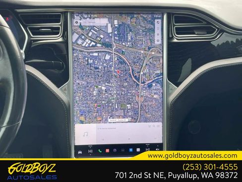 Used 2017 Tesla Model X 75D image 36