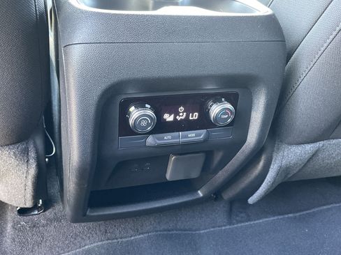 New 2025 GMC Acadia Elevation FWD image 17