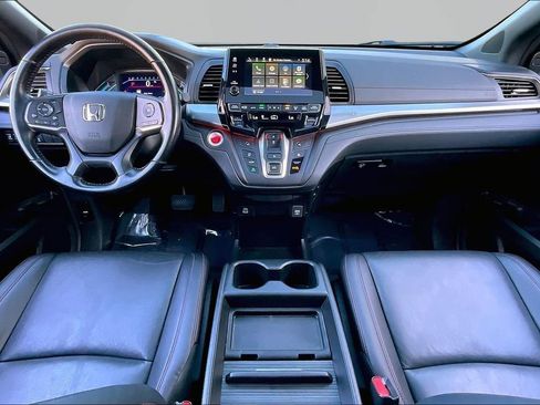 Used 2024 Honda Odyssey Sport image 8