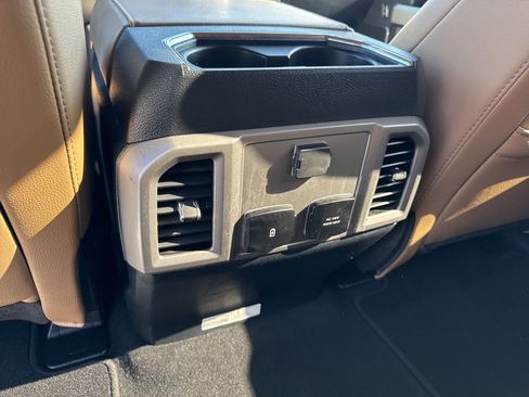 Used 2022 Ford F250 Lariat w/ Lariat Ultimate Package AWD/4WD image 42