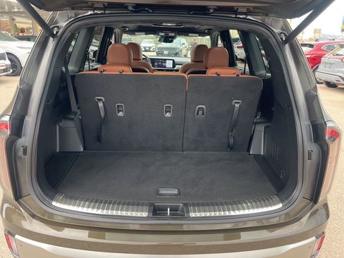 Certified 2023 Kia Telluride SX Prestige X-Line image 12