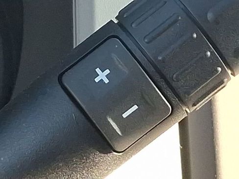 Used 2023 Ford F650 2WD Regular Cab Super Duty image 25