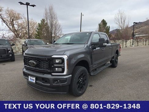 New 2026 Ford F250 Lariat w/ Black Appearance Package AWD/4WD image 9