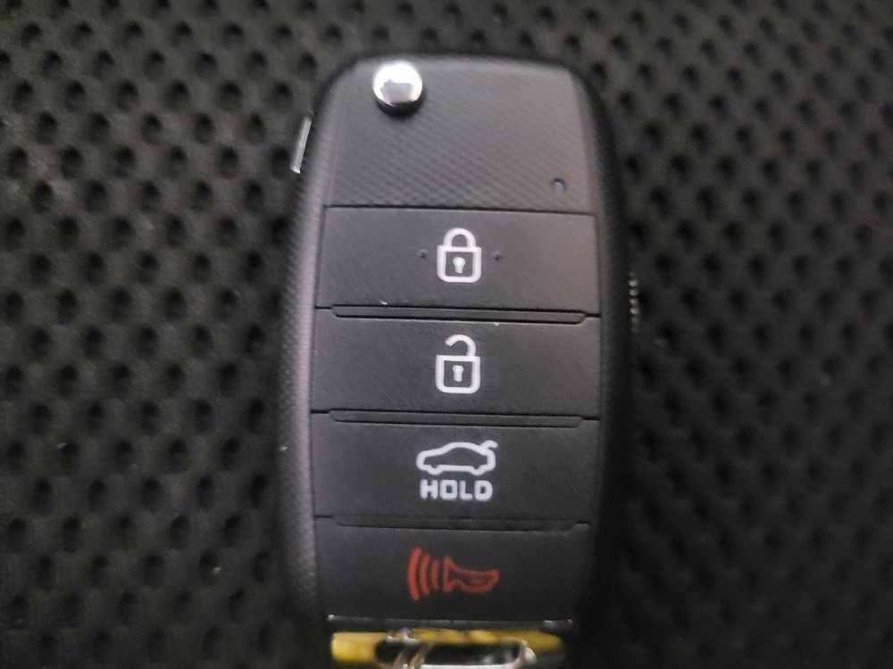 Used 2019 Kia Optima LX FWD image 32