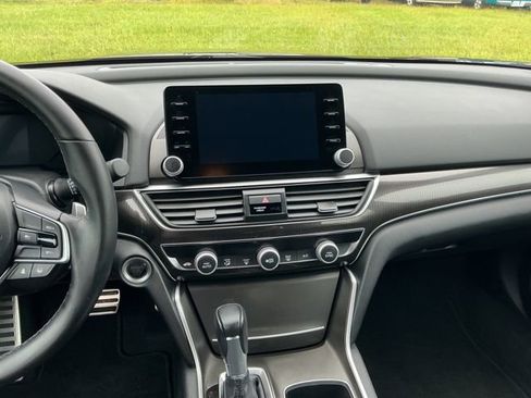 Used 2022 Honda Accord Sport image 17