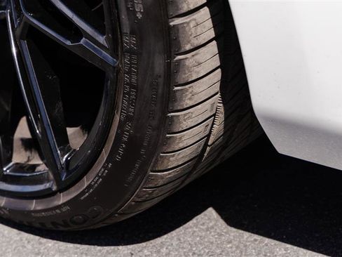 Used 2024 BMW M2 w/ Carbon Package image 15