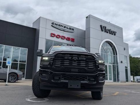Used 2026 RAM 2500 Big Horn AWD/4WD image 2