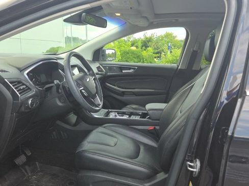 Used 2020 Ford Edge Titanium AWD/4WD image 7