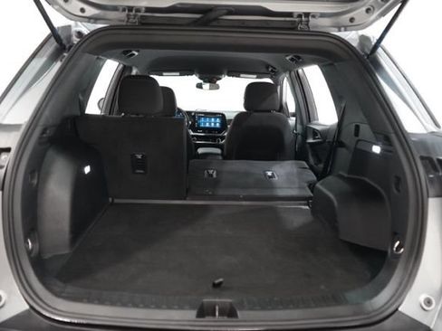 Used 2025 Chevrolet Equinox LT FWD image 30
