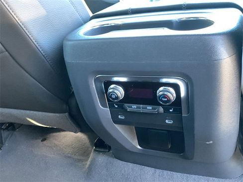 Used 2023 GMC Yukon Denali image 43