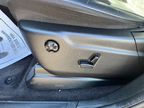 Used 2018 Jeep Grand Cherokee Altitude image 26