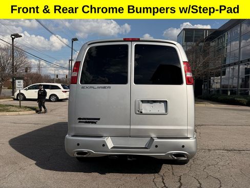 Used 2023 Chevrolet Express 2500 Extended RWD image 8