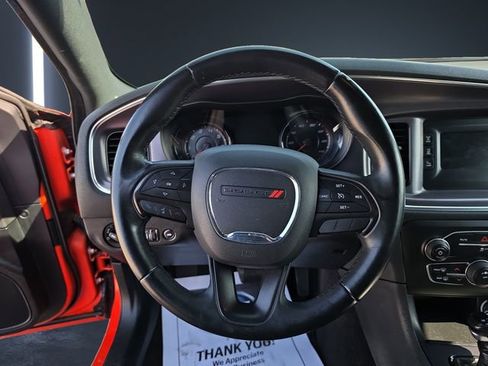 Used 2017 Dodge Charger SE w/ Blacktop Package RWD image 12