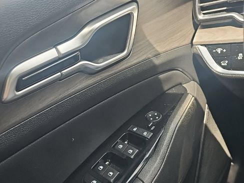 Used 2024 Kia Sportage X-Line w/ X-Line Premium Package AWD/4WD image 8
