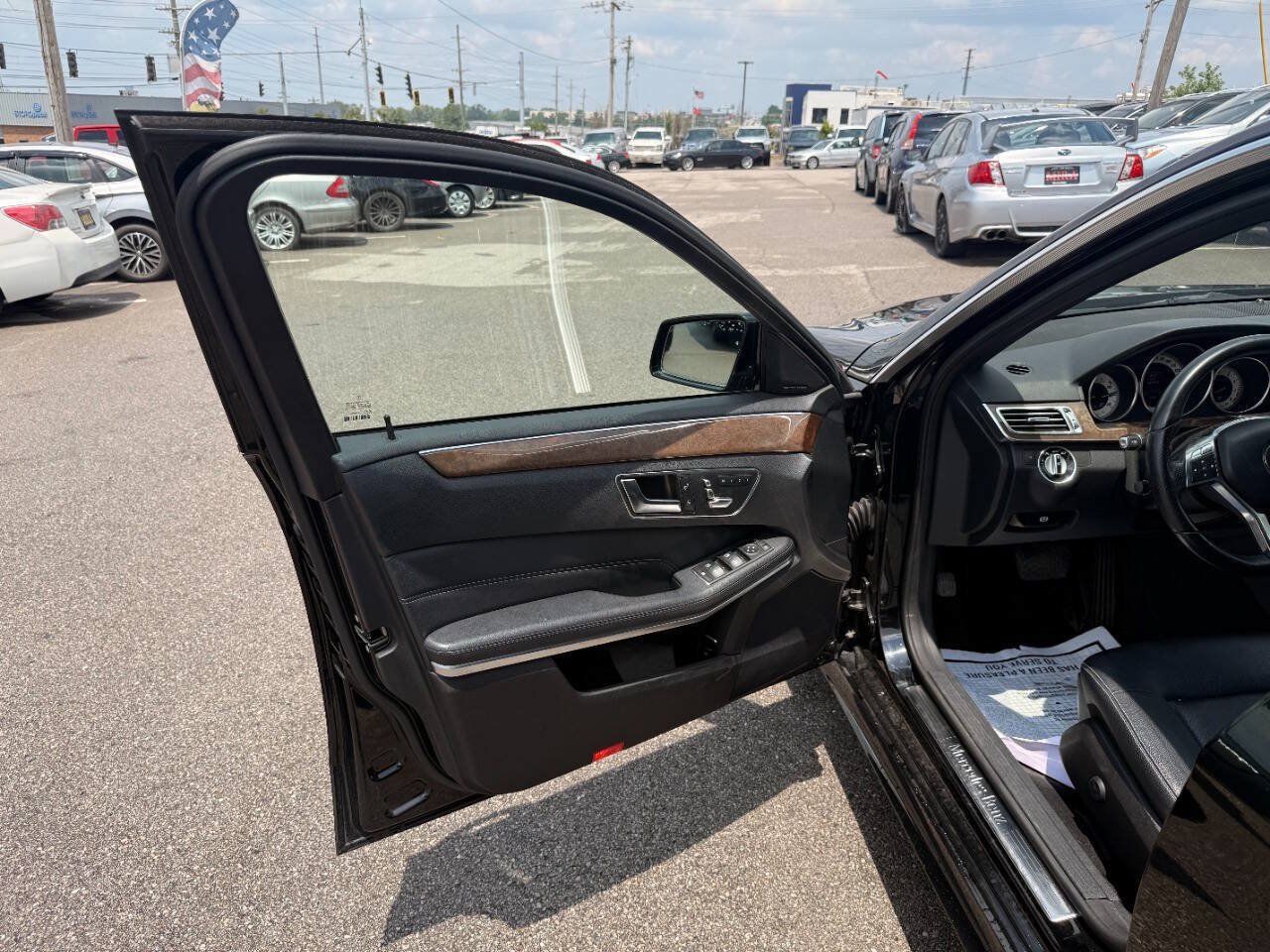 Used 2014 Mercedes-Benz E 350 4MATIC Wagon w/ Premium 1 Package image 17