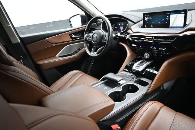 Used 2023 Acura MDX w/ Technology Package FWD image 17