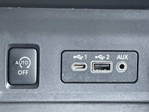 Used 2024 Nissan Sentra SV image 28