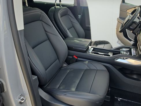 New 2026 Lincoln Nautilus Premier w/ Equipment Group 102A AWD/4WD image 26
