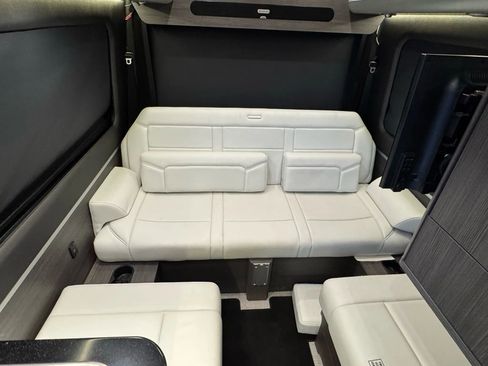 Used 2021 Mercedes-Benz Sprinter 2500 w/ Windows All Around Package image 35