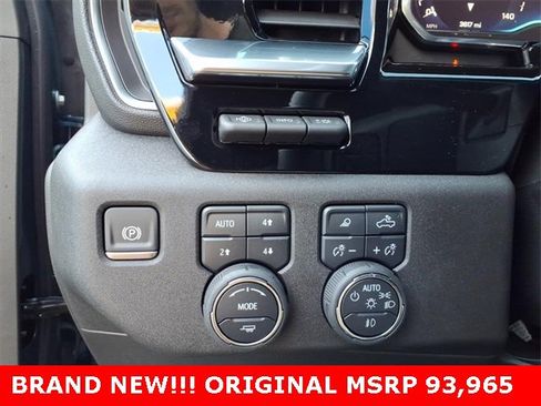 Used 2025 Chevrolet Silverado 2500 High Country w/ High Country Premium Package image 11